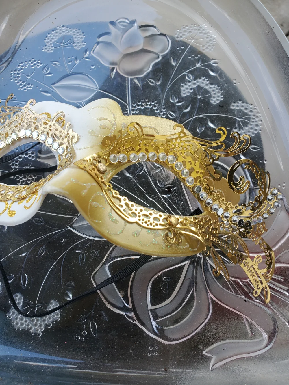 luxury rebel White and Gold Venetian Masquerade Face Mask